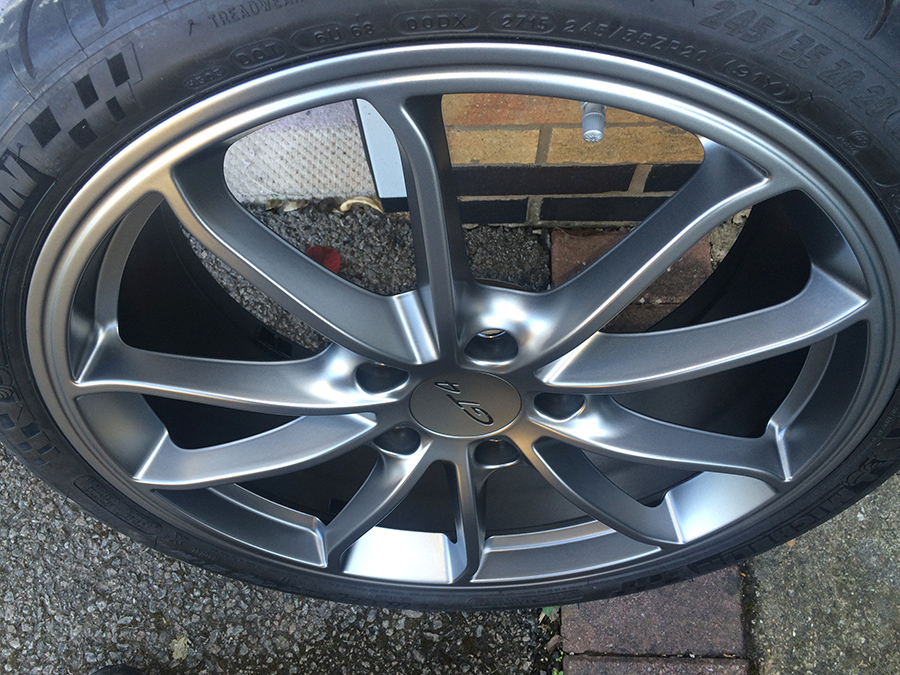 gt4wheel.jpg